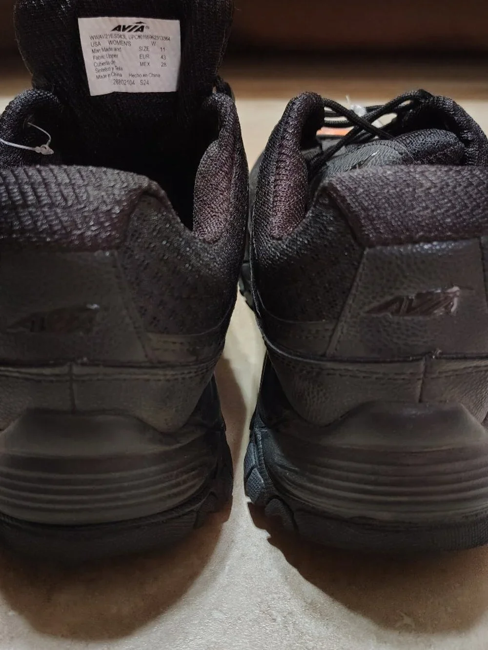 Brand new Avia women’s Wide Width Black Athletic Sneakers Size 11W